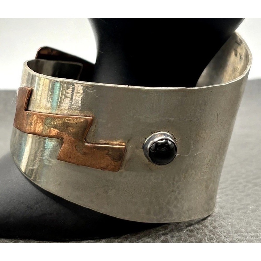 VTG Mixed Metal Cuff Bracelet Copper Lightning Bolt Onyx Modernist Silver Tone